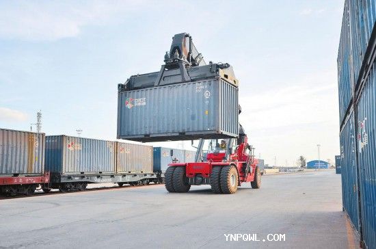 中老鐵路助力物流運(yùn)輸更快捷